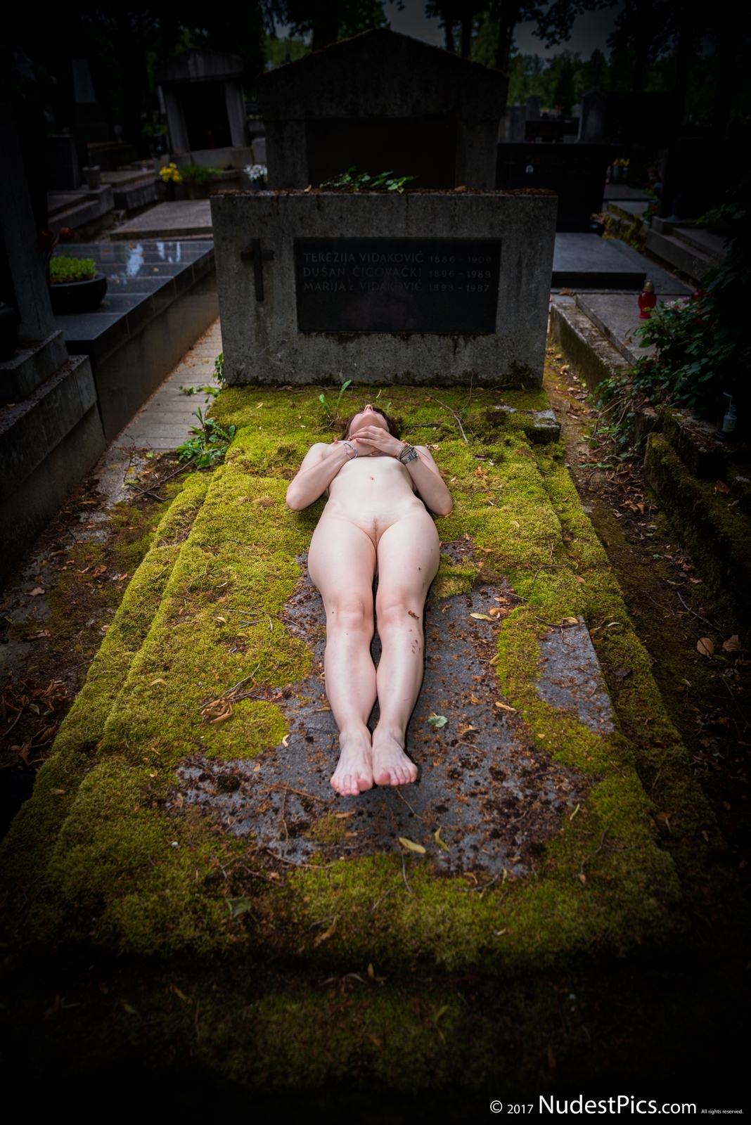 Naked Dead Girl on an Old Grave Free Full HD Photo - BonnyArt.com